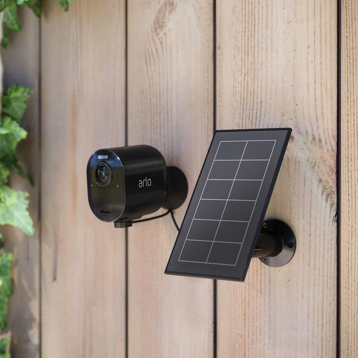 Arlo Pannello Solare, Cavo Da 2,4 m, Nera, Compatibile Con Pro 3, Pro 4 (+XL), Pro 5, Floodlight, Ultra 2 (+XL), Go 2, Per Cariche 24 Ore Su 24, 7 Giorni Su 7 - Accessorio Certificato VMA5600B