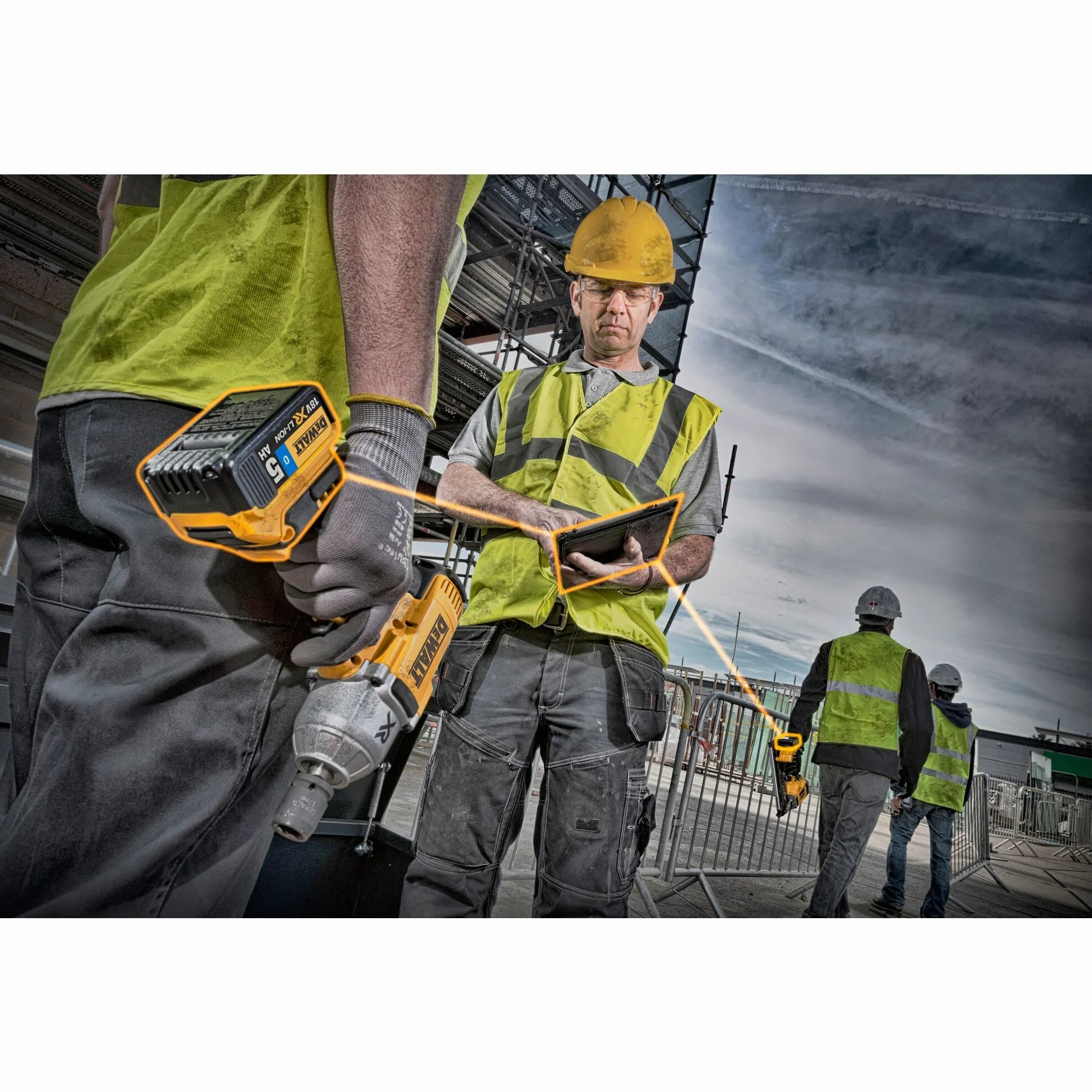 DeWalt Batteria 18V 5.0 Ah XR Litio: Maggiore Autonomia, Indicatore LED, Protezione Avanzata, Compatibile con Sistema 18V XR, DCB184-XJ