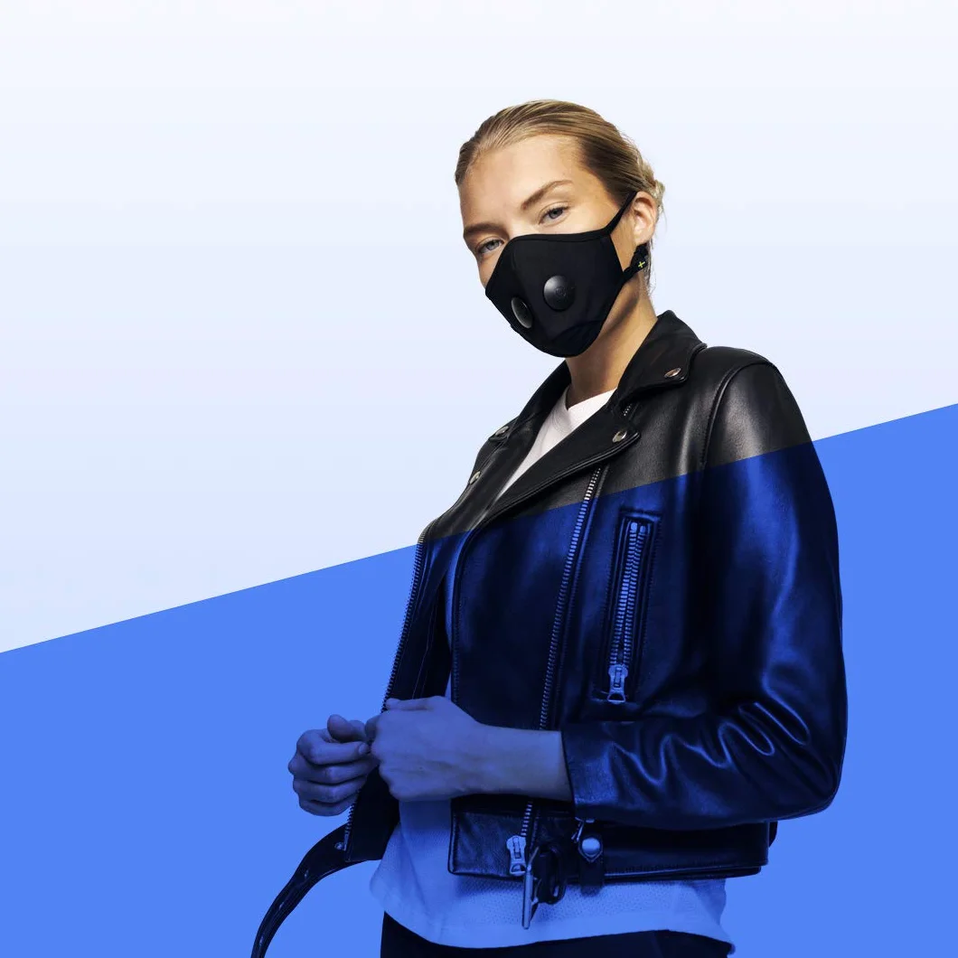 Airinum Urban Air Mask 2.0 - Onyx Black S | Maschera di Protezione Respiratoria Riutilizzabile e Regolabile, Che Protegge Contro L’inquinamento, lo Smog, gli Allergeni e i Batteri