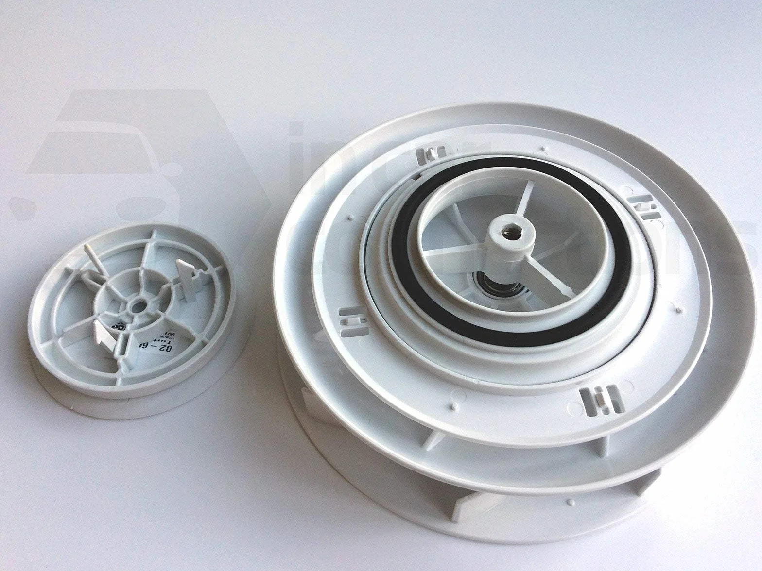 ICC Piccolo Profilo Basso Rotativo Tetto Ventola Furgone Bus - Bianco - Vento Guidato Girevole Ventilatore