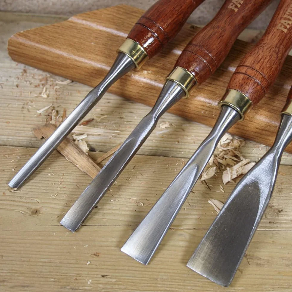 Faithfull WCSET12 - Set per intaglio legno, 12 pezzi, con custodia