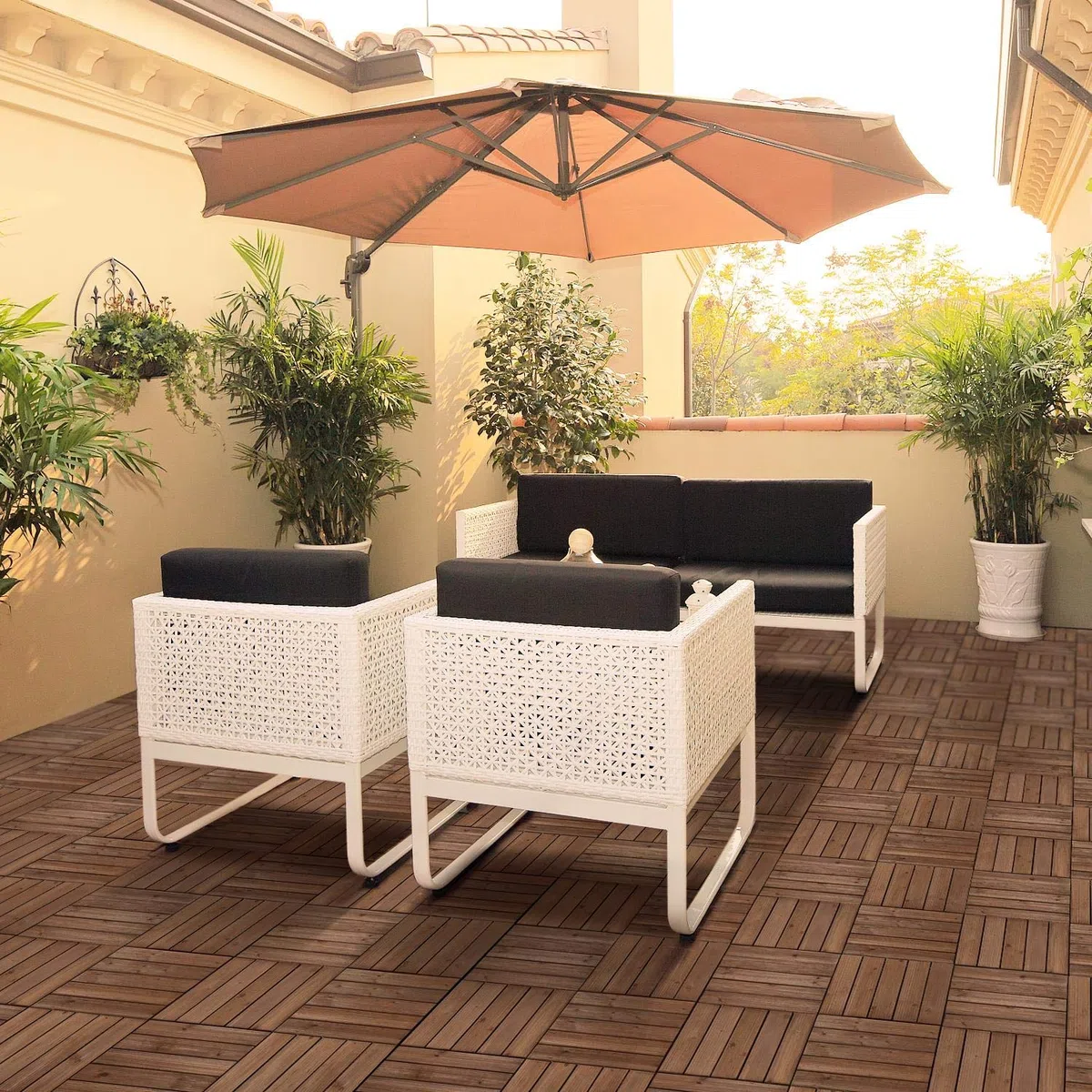 Yaheetech Piastrelle Esterno 30x30 cm Legno Pavimento Giardino ad Incastro 2,43 m² 27 Pezzi per Balcone Terrazza Patio Tagliabile Marrone scuro